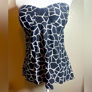 Smart & Sexy swim strapless top size 38D